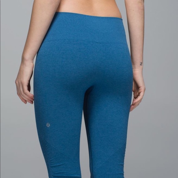 Ebb to Street Crop - Picture 2 of 8